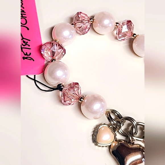 Besty Johnson charm bracelet - Picture 5 of 5